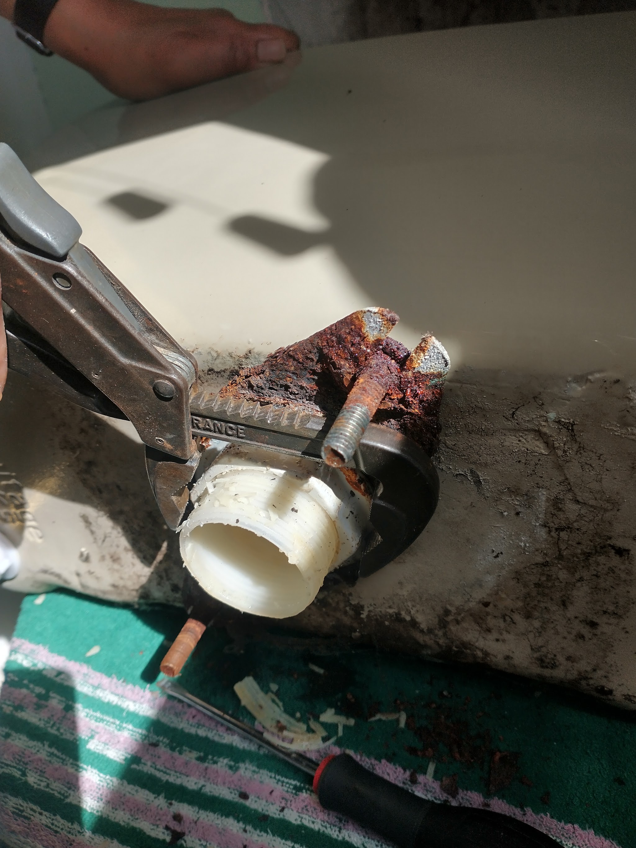 Drawing out a scaled-up heating element over a dust sheet